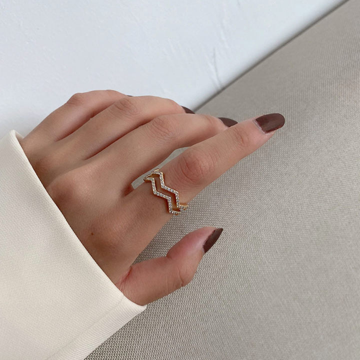 Chevron Dainty Gold Ring