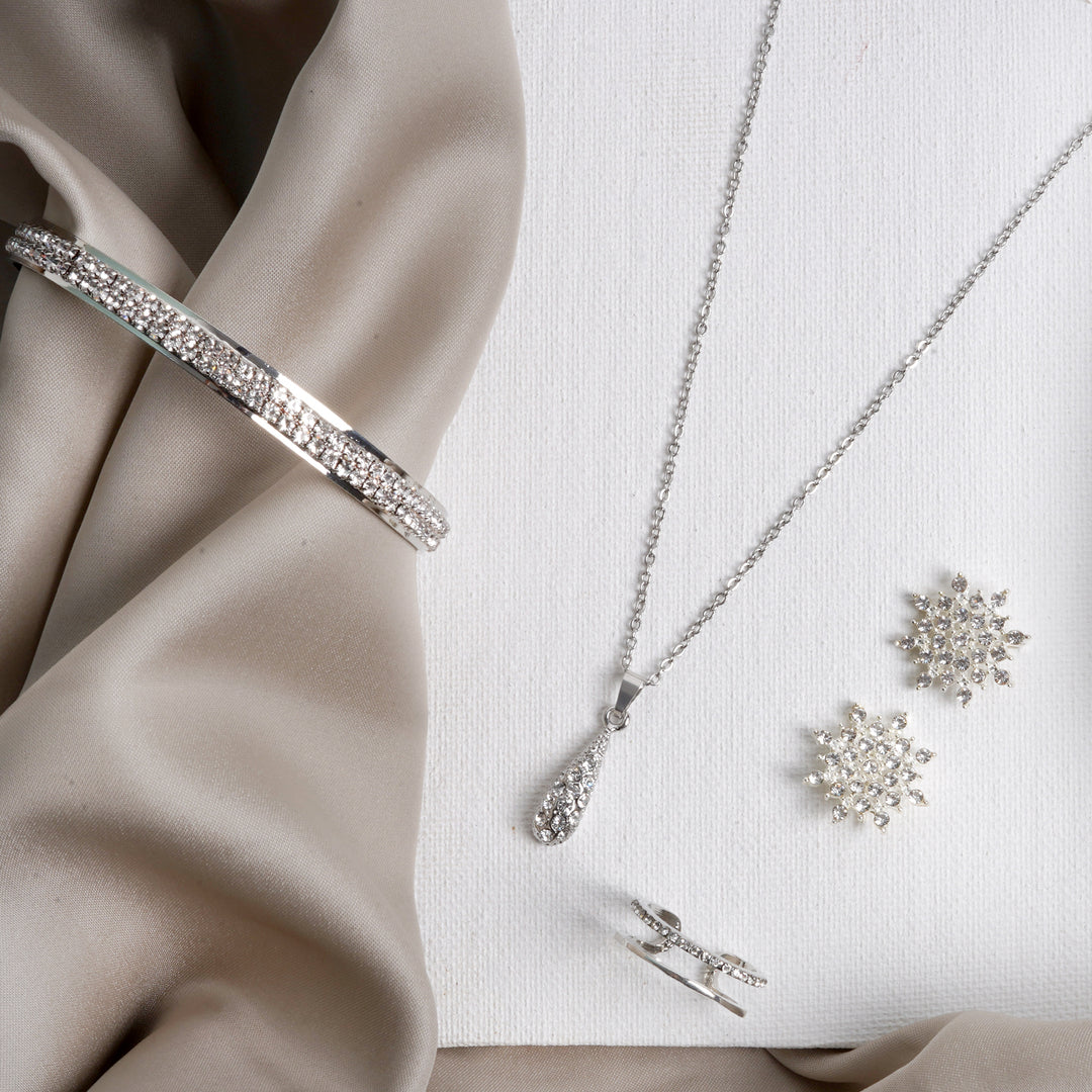 希少 ozwrt gold silver set Sara Collection Accessories | Necklace Set - Silver White - 0