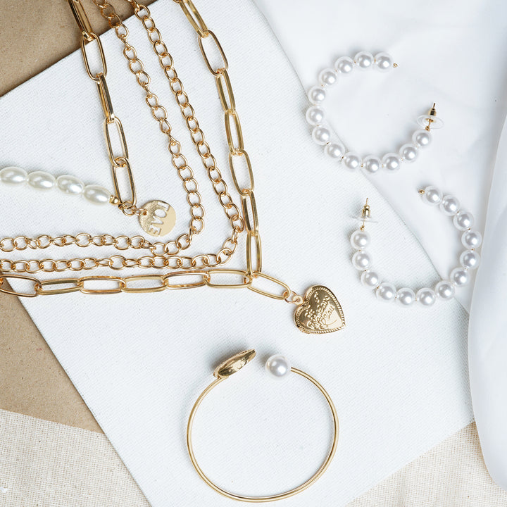 Smittening White Jewelry Set