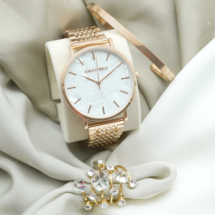 Golden Glaze Love Triangle