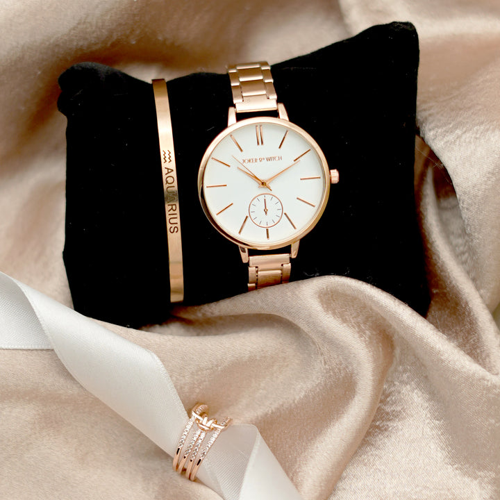 Starry Eyes Aquarius Love Triangle