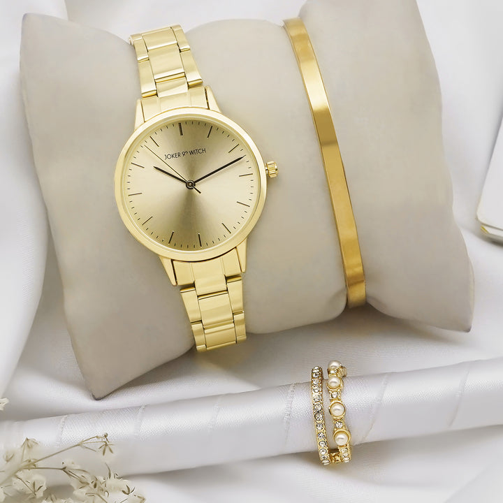 Glistening Gold Love Triangle