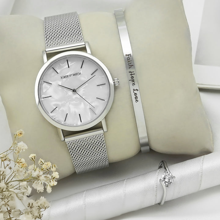 Vivid Silver Love Triangle