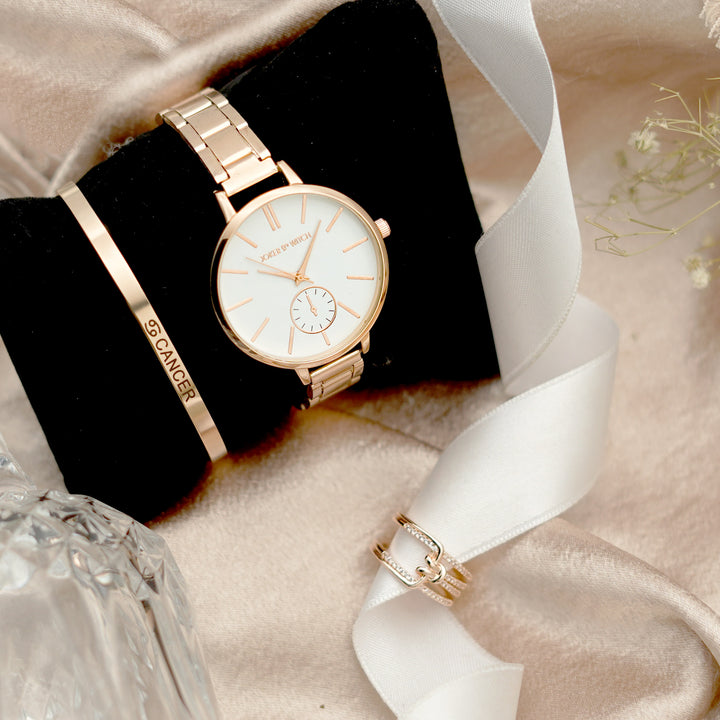 Starry Eyes Cancer Love Triangle