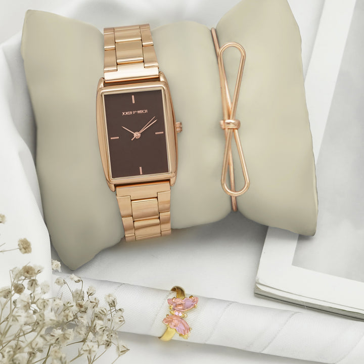 Charming Sanguine Love Triangle