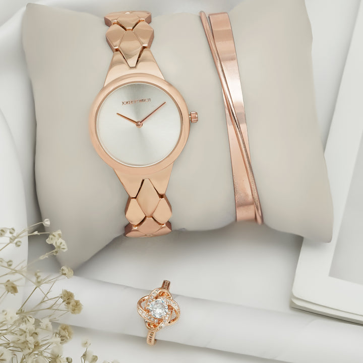 Elegance Lush Love Triangle