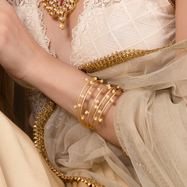 Teejh Tista Layered pearl Bracelet