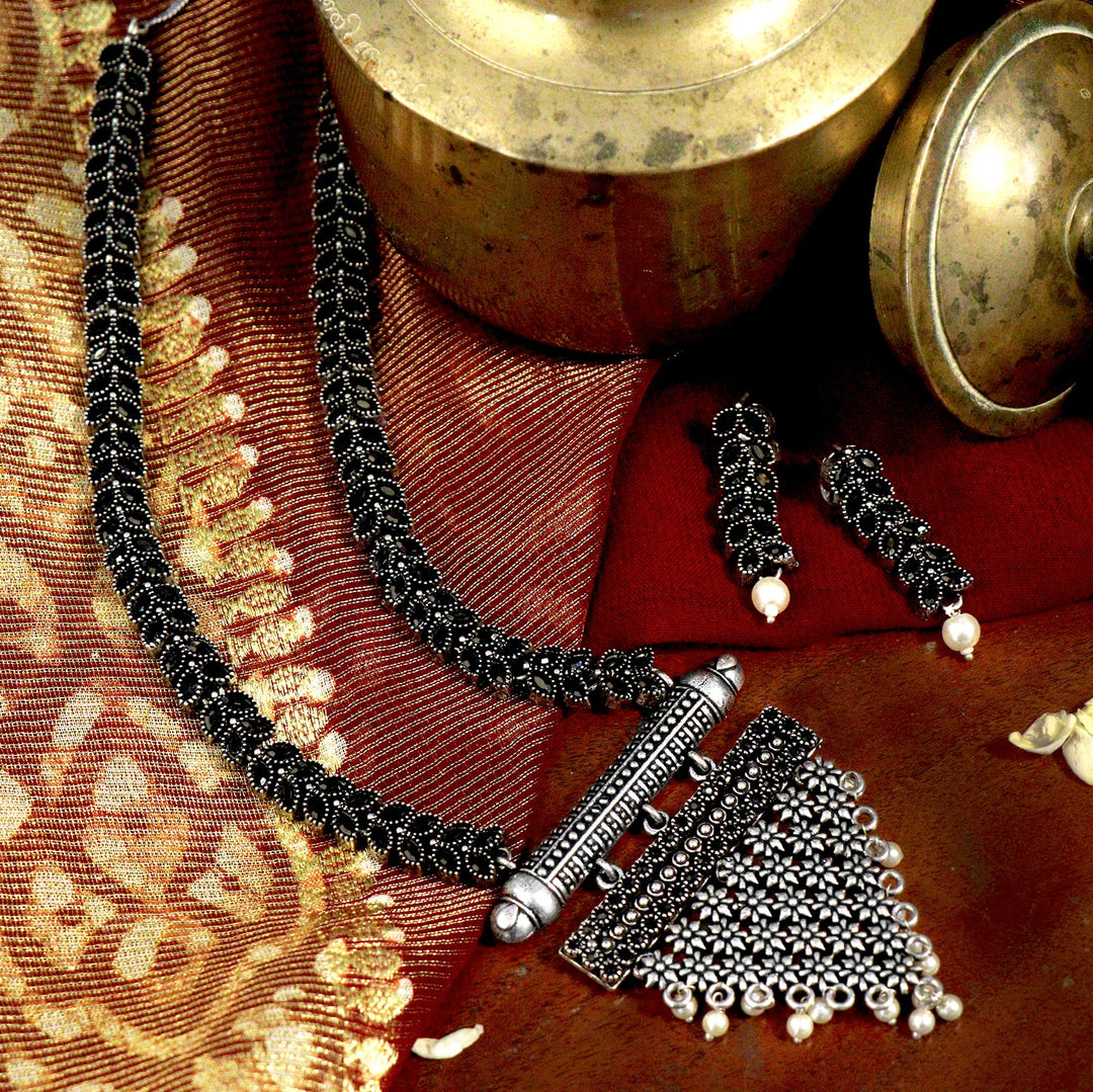 Niti Black Stone Silver Oxidized Long Necklace Set