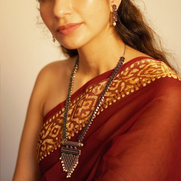 Niti Black Stone Silver Oxidized Long Necklace Set