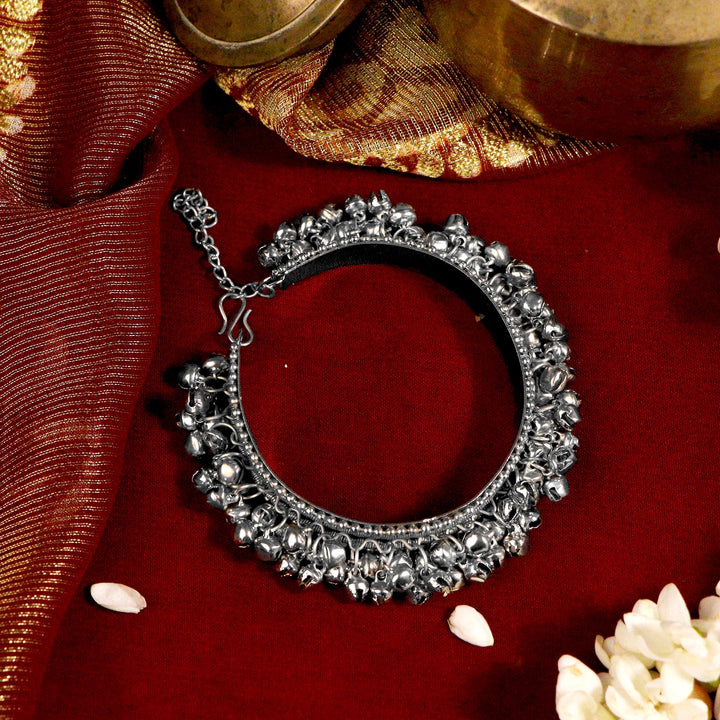 Anusha Silver Oxidized Ghungroo Bangle
