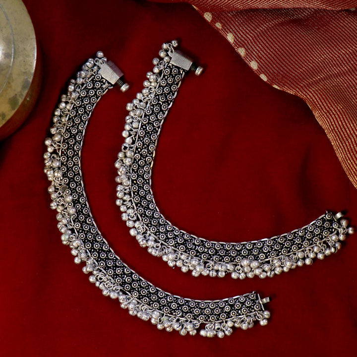 Veena Rawa Silver Oxidized Ghungroo Anklets