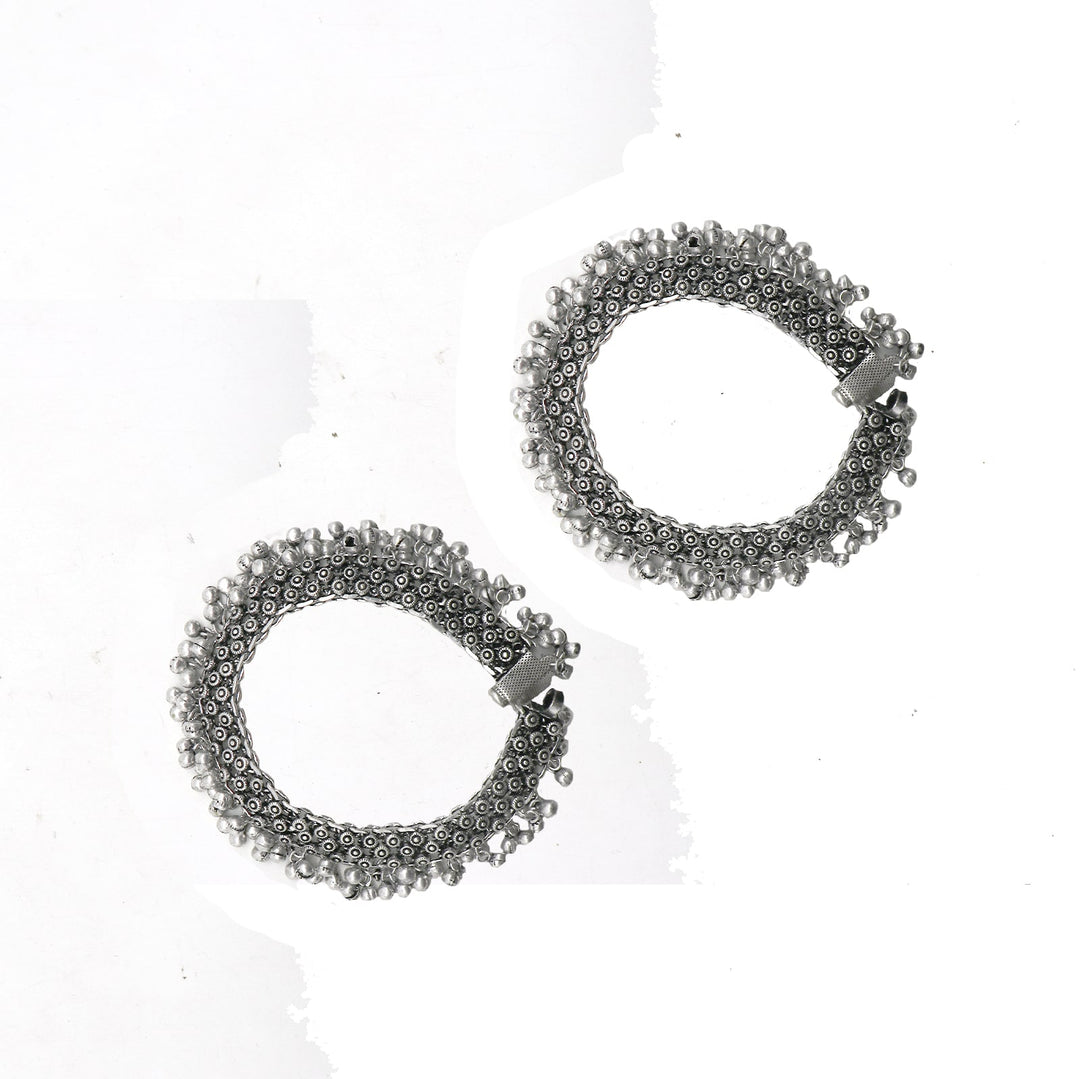 Veena Rawa Silver Oxidized Ghungroo Anklets