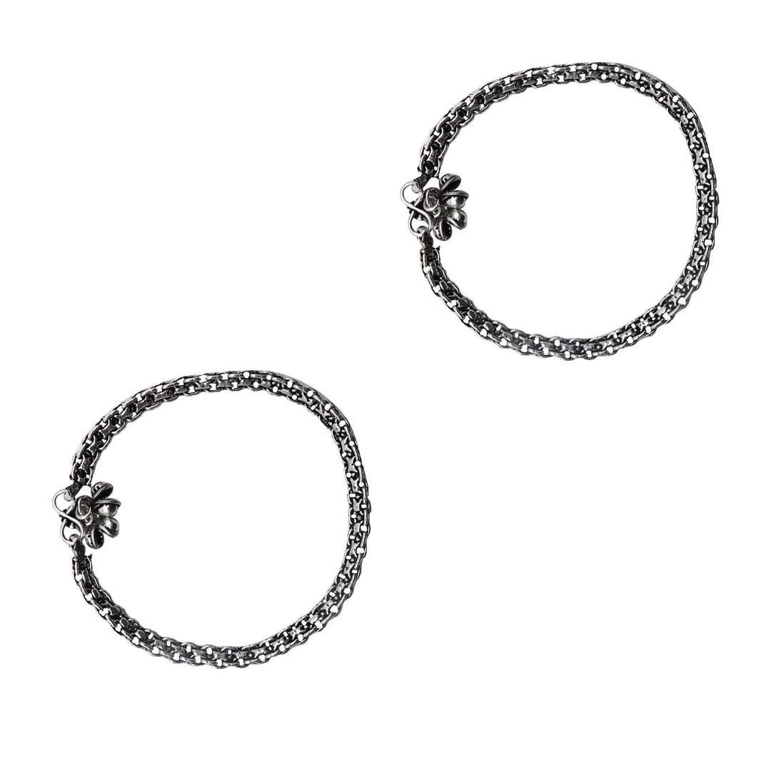Heena Linked Silver Oxidized Anklets