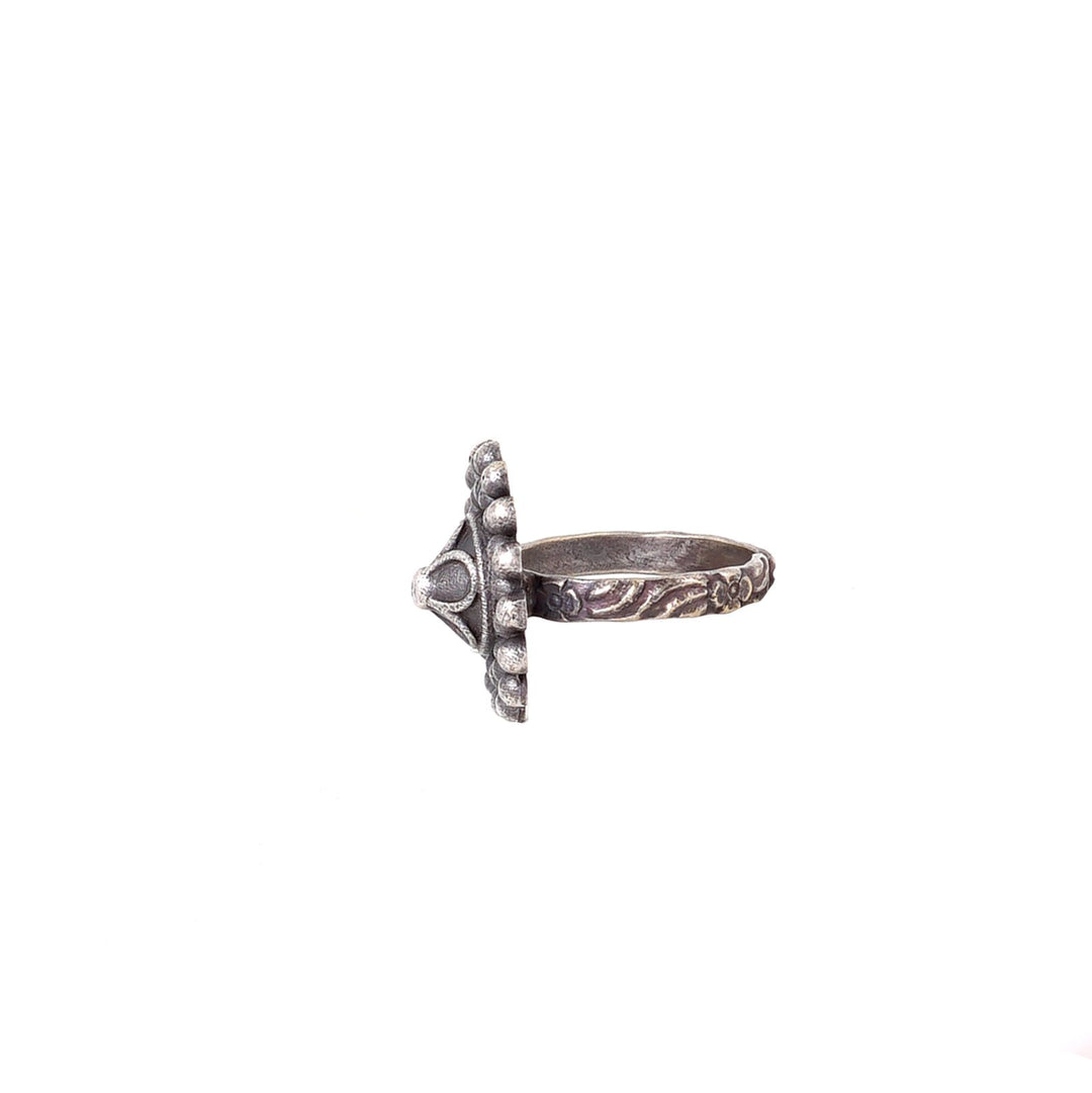 Teejh Nira Antique Silver Polish Teejh Ring