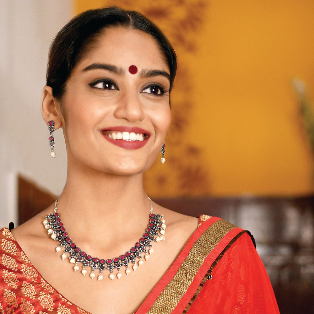 Ekladh Red Stone Silver Pearl Necklace Set - Joker & Witch