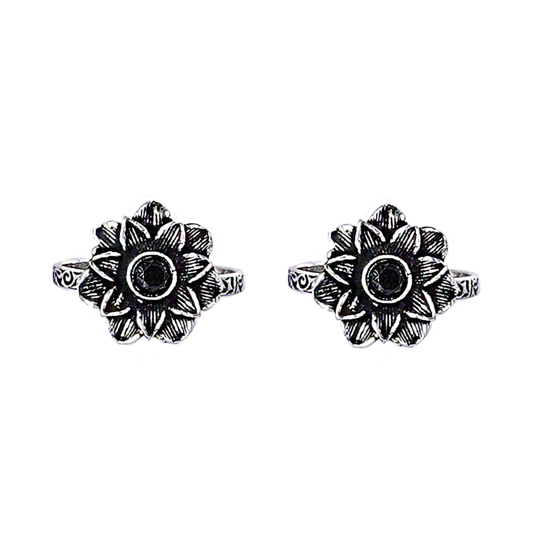 Teejh Kayra Black Stone Silver Oxidised Toe Rings