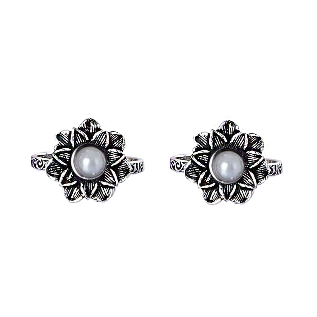 Teejh Kayra White Stone Silver Oxidised Toe Rings