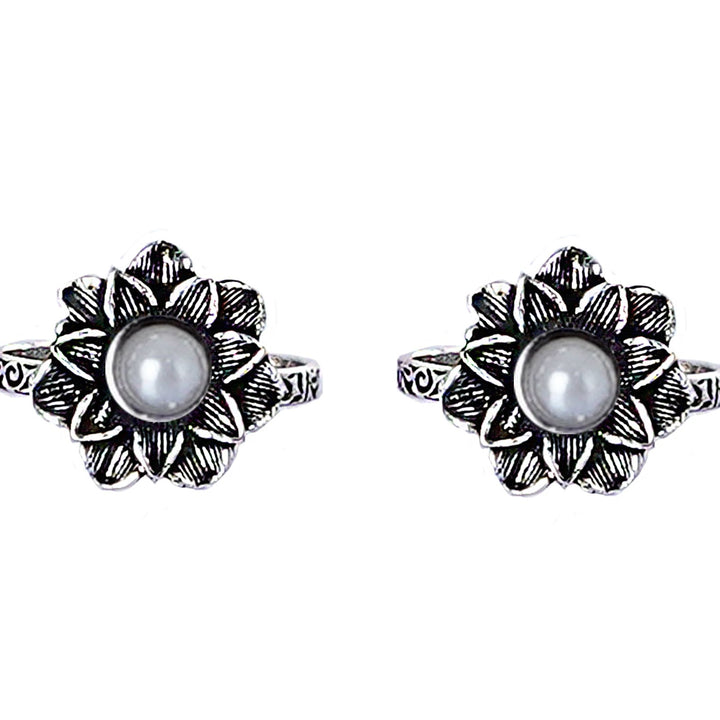 Teejh Kayra White Stone Silver Oxidised Toe Rings