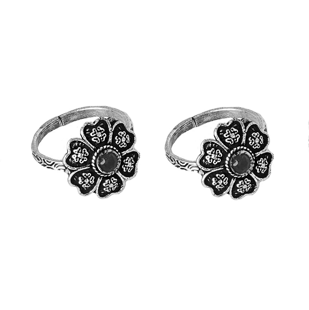 Teejh Ruhi Black Stone Silver Oxidised Toe Rings