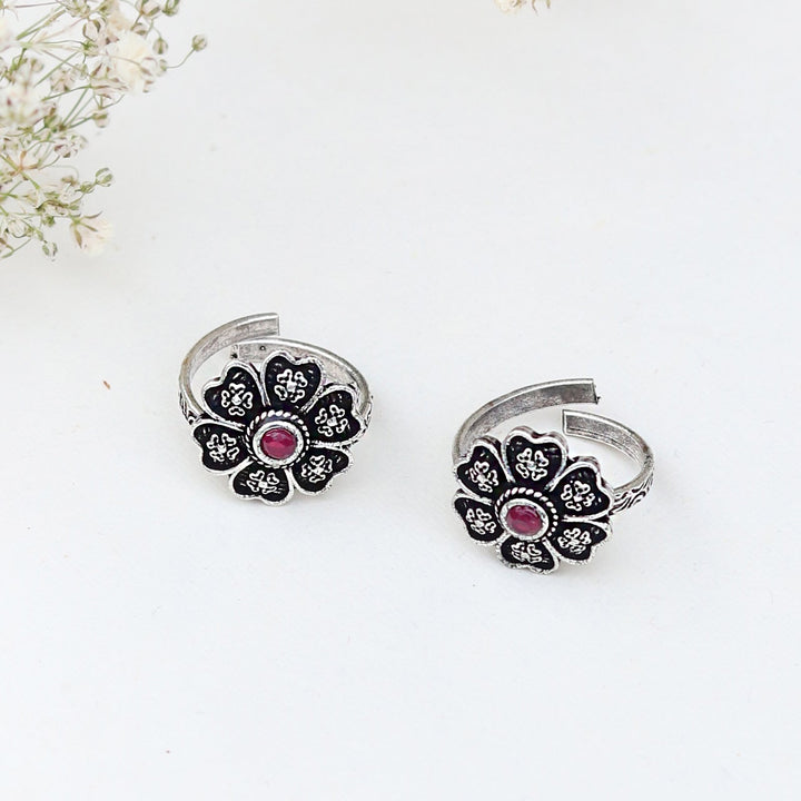 Teejh Ruhi Pink Stone Silver Oxidised Toe Rings