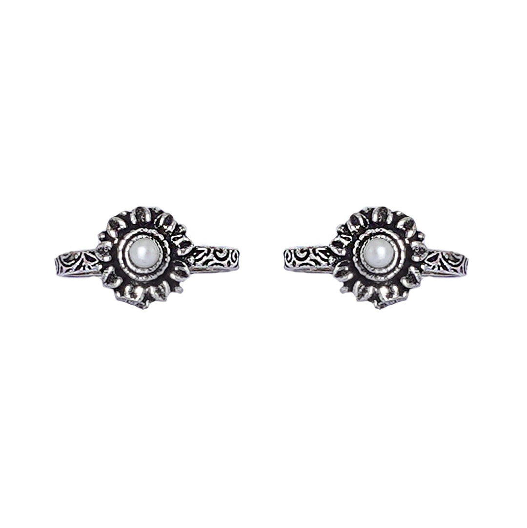 Teejh Kaina White Stone Silver Oxidised Toe Rings