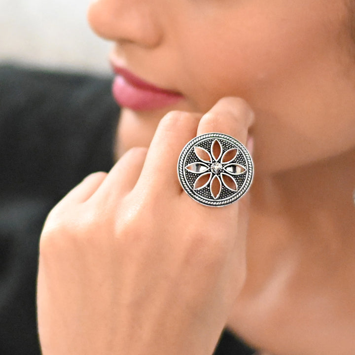 Adya Silver Floral Ring - Joker & Witch
