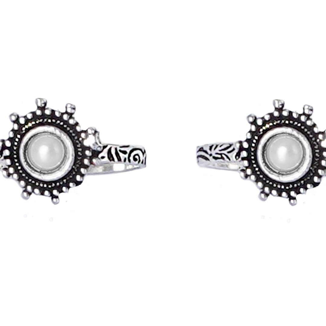 Teejh Vihana White Stone Silver Oxidised Toe Rings