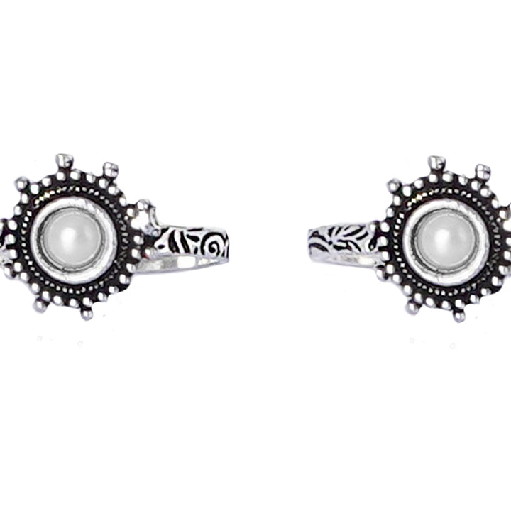 Teejh Vihana White Stone Silver Oxidised Toe Rings