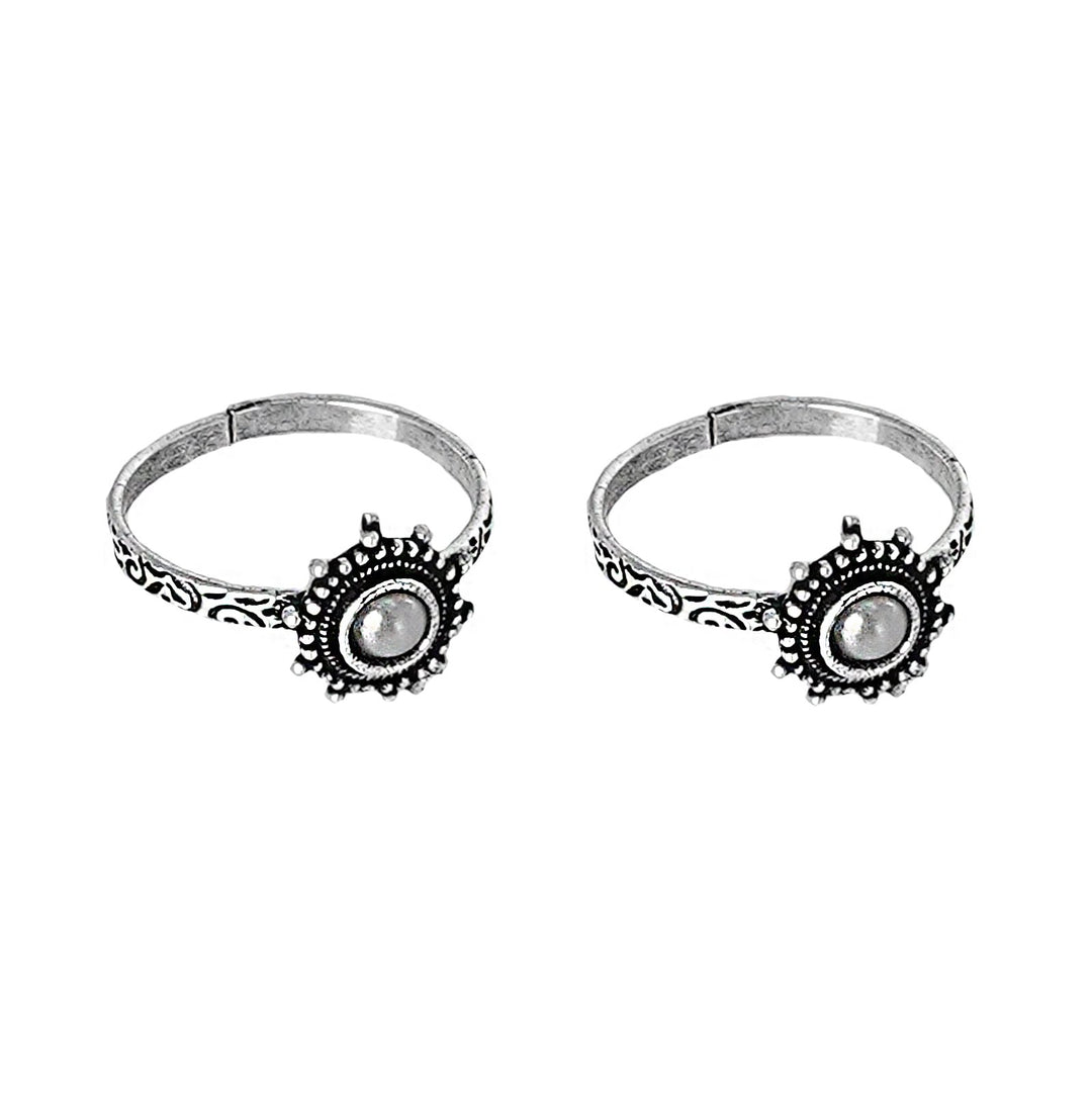 Teejh Vihana White Stone Silver Oxidised Toe Rings