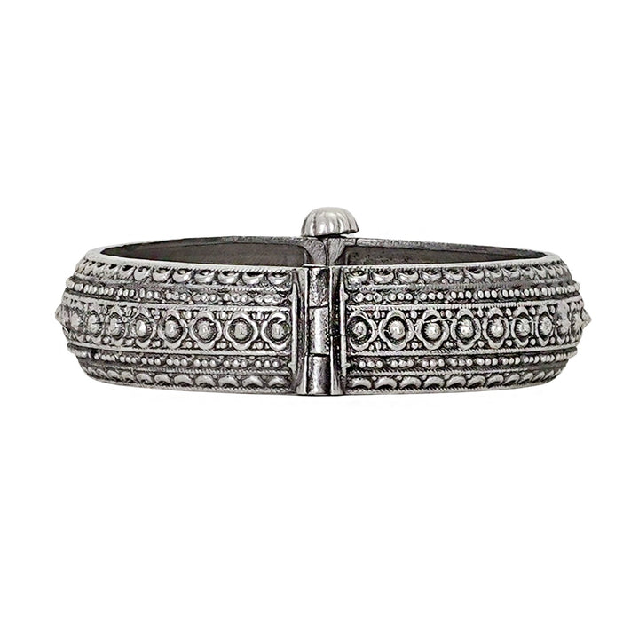 Teejh Raisha Silver Oxidised Bangle