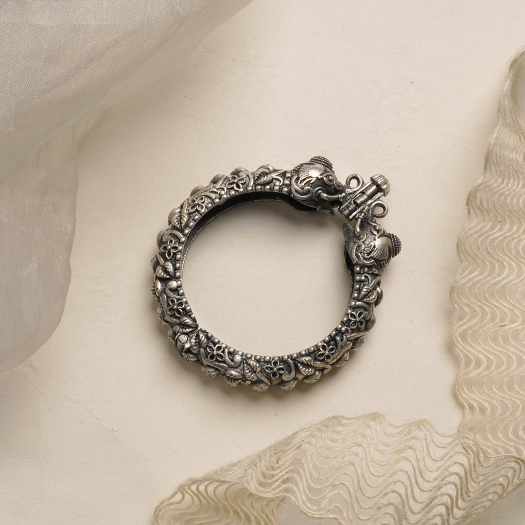 Teejh Suvarna Silver Oxidised Bangle
