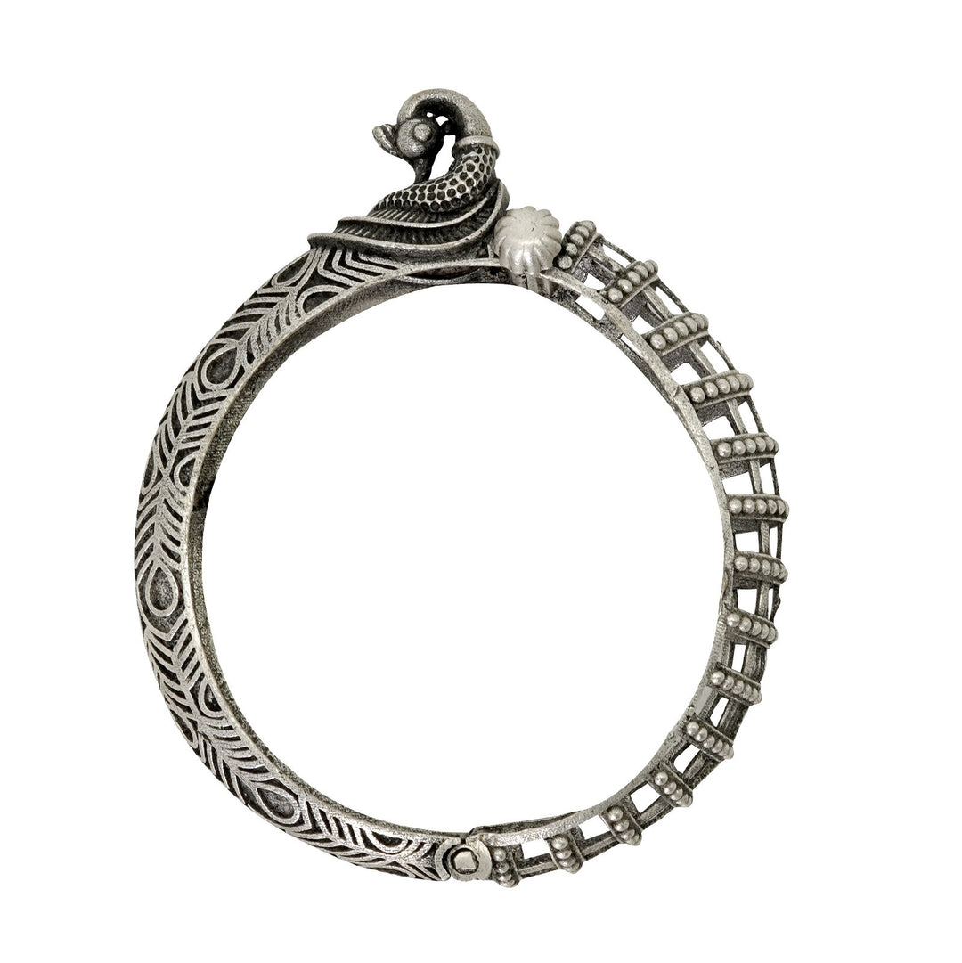 Teejh Aishay Silver Oxidised Bangle