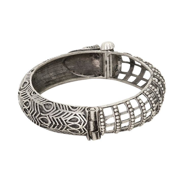 Teejh Aishay Silver Oxidised Bangle