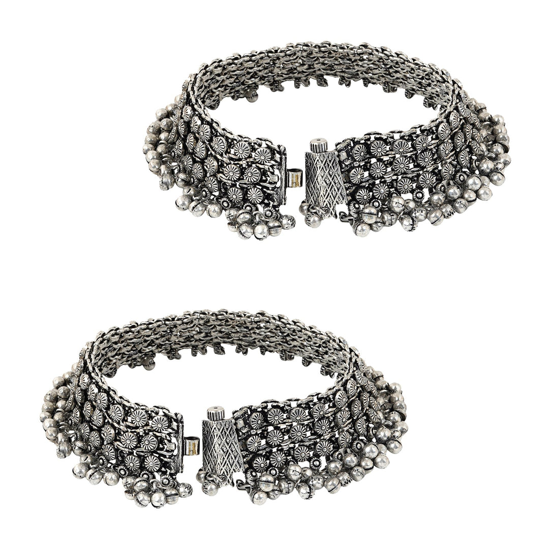 Teejh Turvi silver oxidised anklets