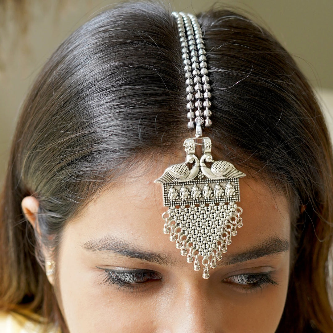 Teejh Aadhila Silver Oxidised Maang Tikka