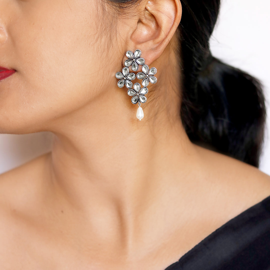 Vamika Floral Polki Silver Oxidized Earrings - Joker & Witch