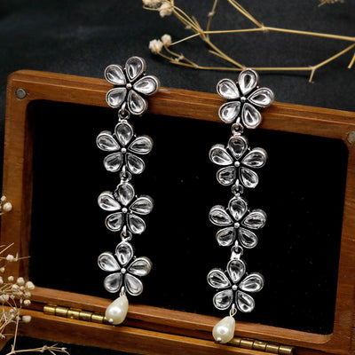 Aathavi Floral Polki Silver Oxidized Earrings - Joker & Witch