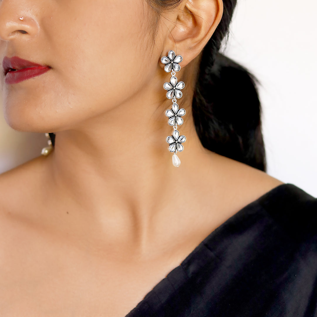 Aathavi Floral Polki Silver Oxidized Earrings - Joker & Witch