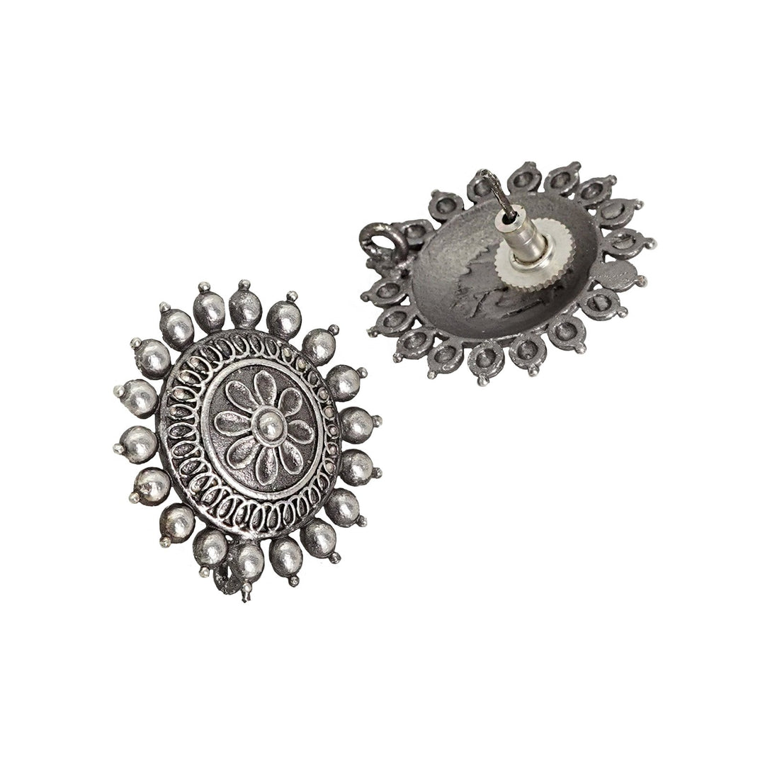 Captivating Monalisa Stone Leaf Pattern Earrings - Oxidised Silver AD  Stones | Sasitrends