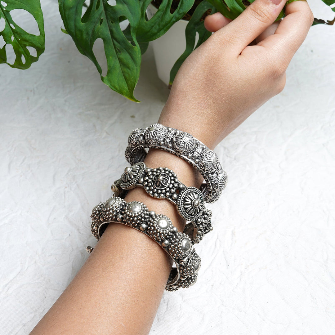 Shop Teejh Arpita Stacked Bracelet Set for Women