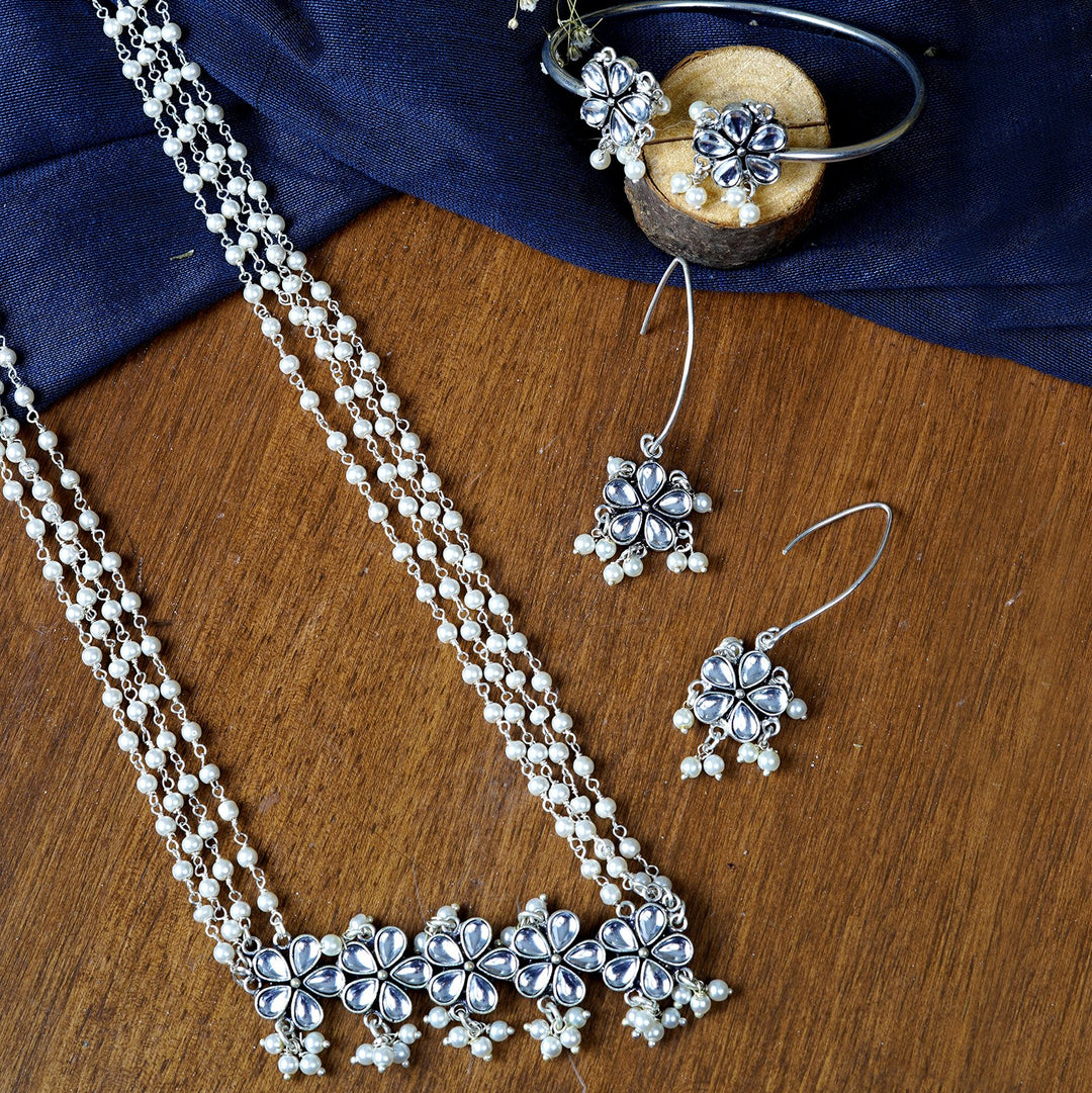 Teejh Pavika Polki Stones Silver Oxidized Jewelry Gift Set