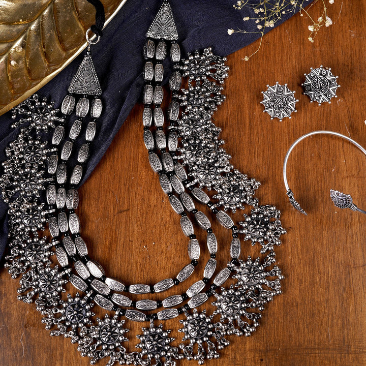 Teejh Mysha Metallic Silver Oxidized Jewelry Gift Set