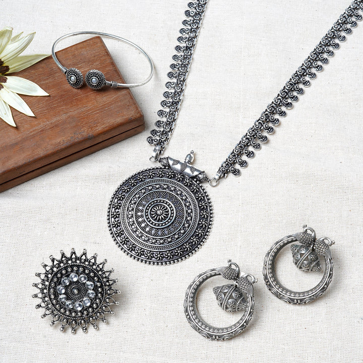 Teejh Saayli Silver Oxidised Jewelry Gift Set