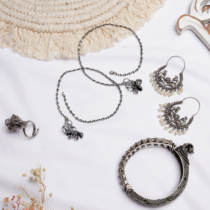 Teejh Ajastha Silver Oxidised Jewelry Set
