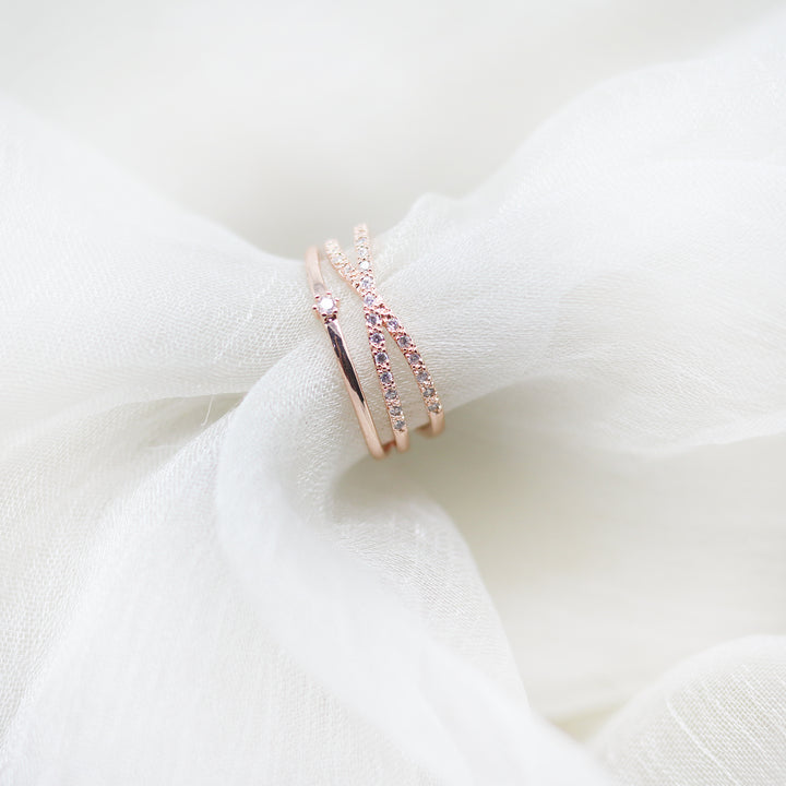 Lyril Rosegold Ring - Joker & Witch